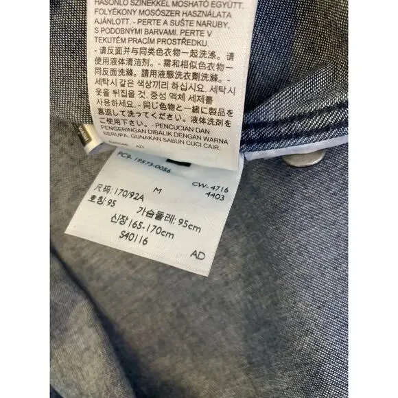 Levi’s Casual Blue Button Down Denim Long Sleeve Women’s Shirt EUC Sz M Cotton - Picture 8 of 12